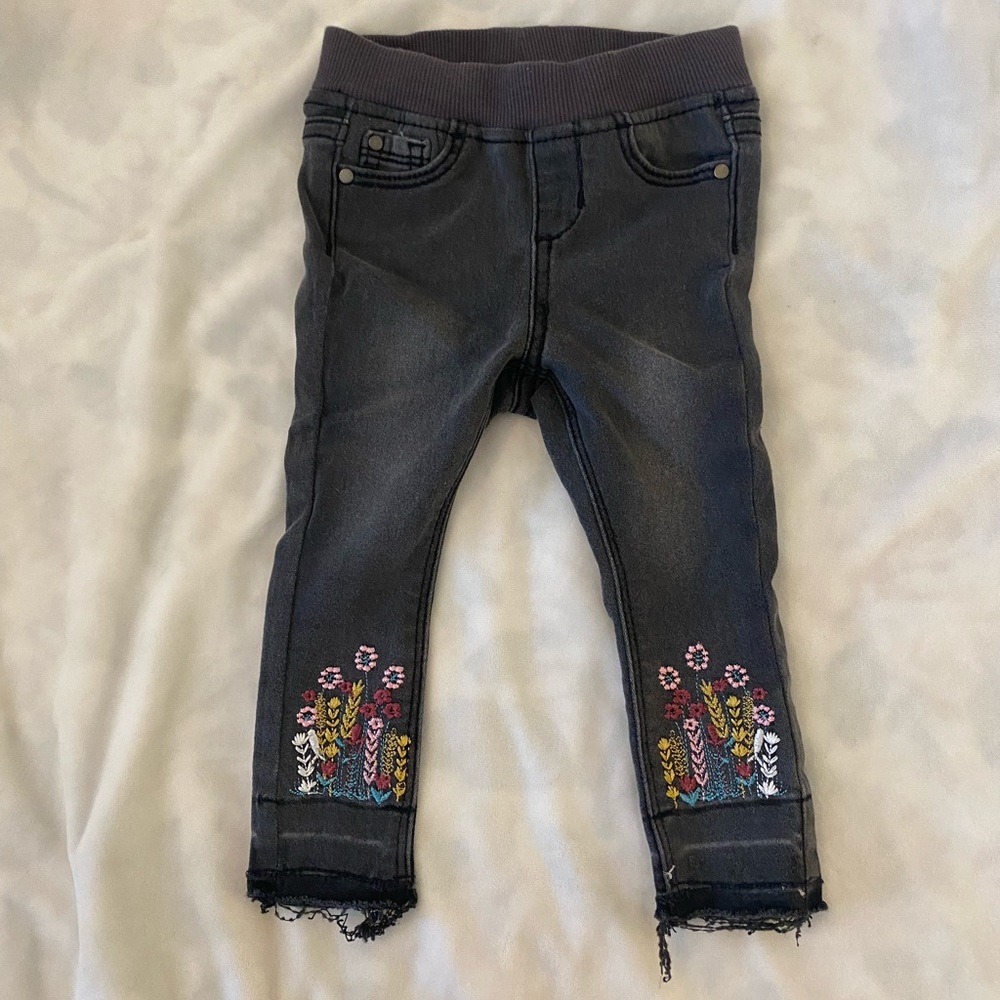 Floral embroidered jeans